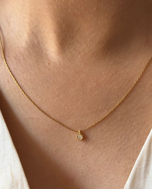 Dainty Amos Zirconia Necklace