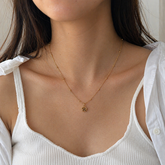 Dainty Golden Rose Necklace