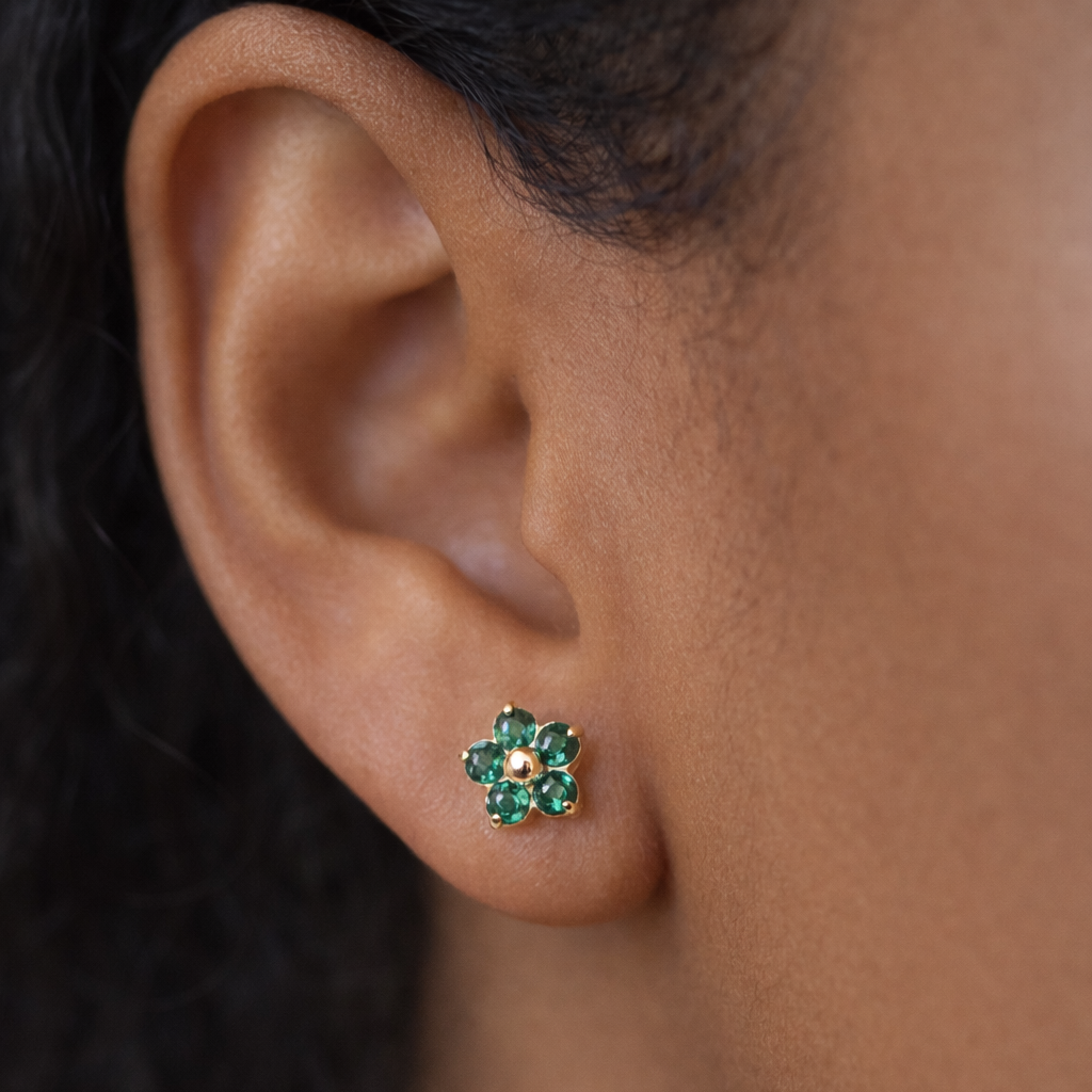 Ezra Emerald Daisy Studs