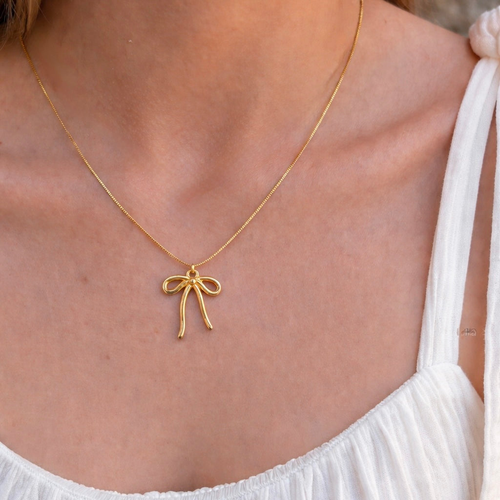 California Bow Necklace
