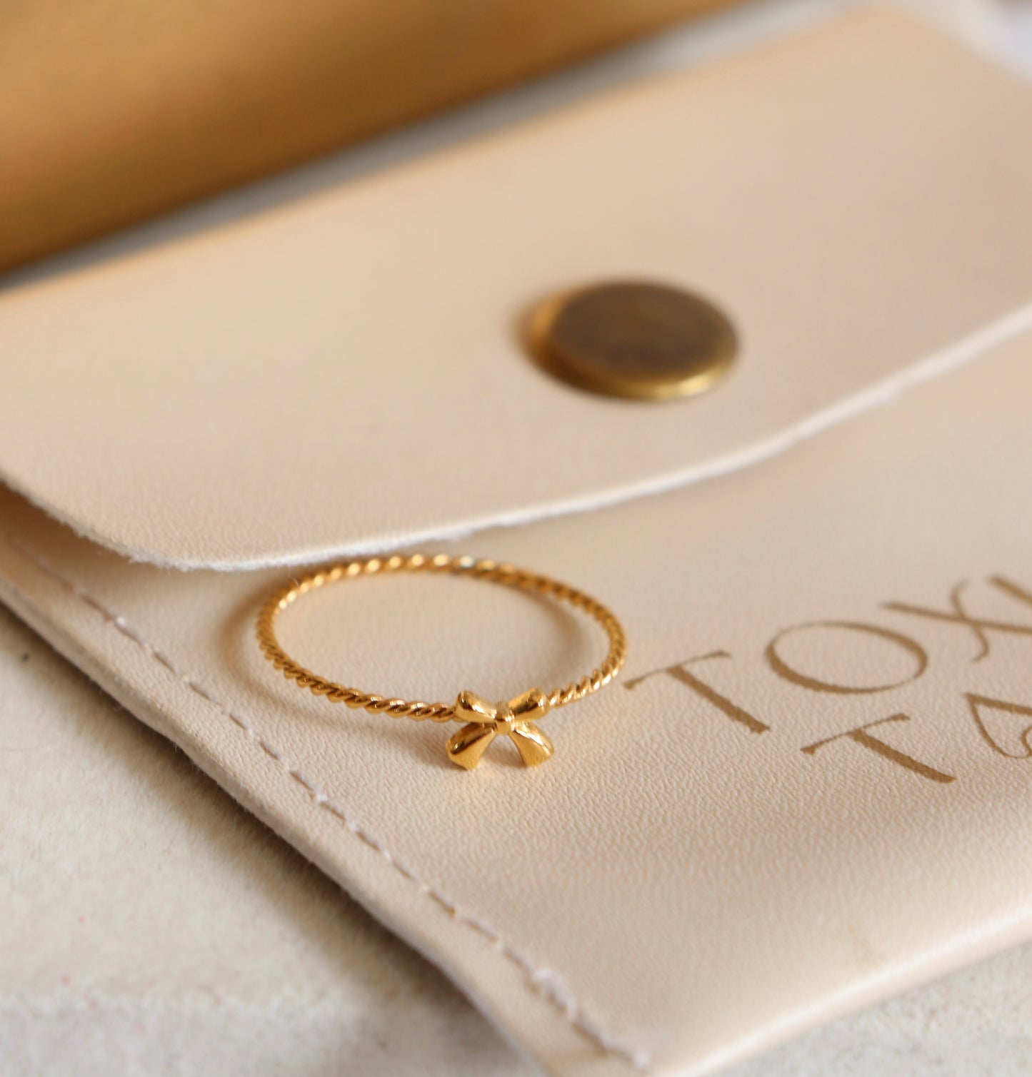 Dainty Bow Ring