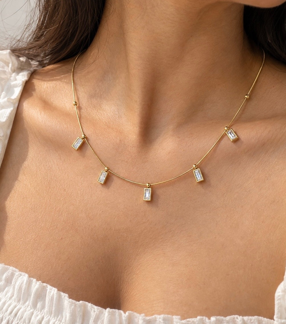 Amara Rheinstones Necklace