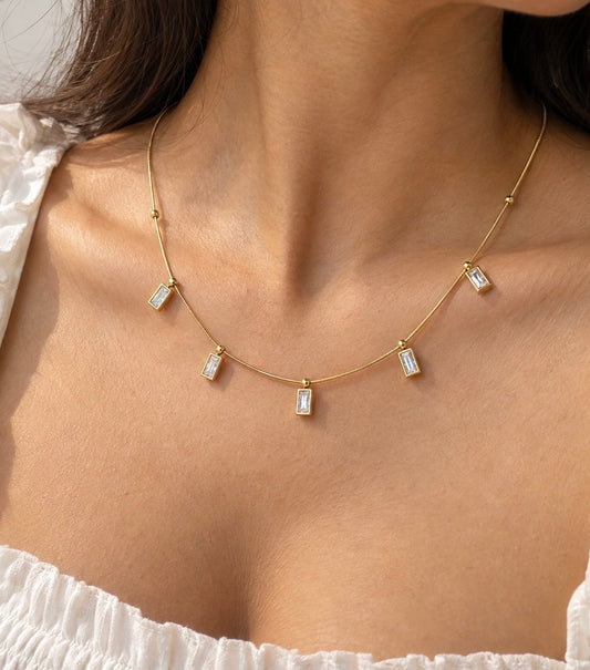 Amara Rheinstones Necklace
