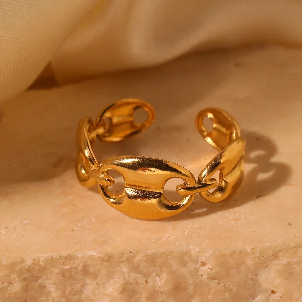 Cassandra Ring (Adjustable)