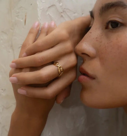 Cassandra Ring (Adjustable)