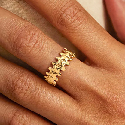 Throne Ring (Adjustable)