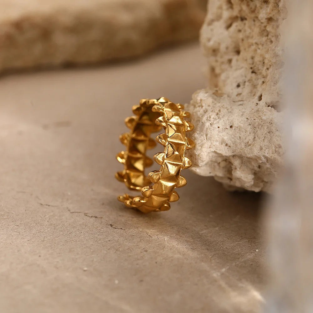 Throne Ring (Adjustable)