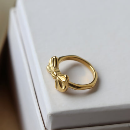 Clara Bow Ring