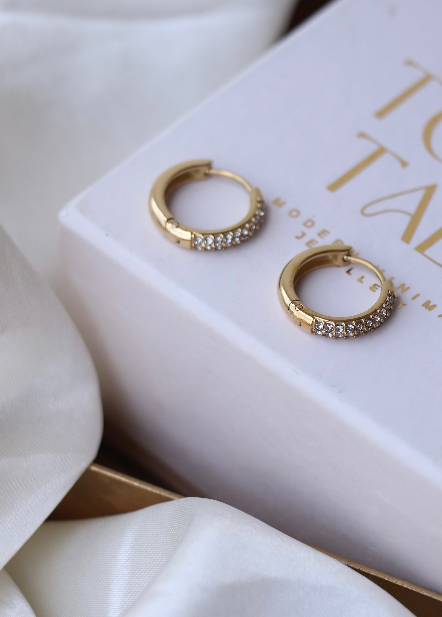 Heather Zirconia Hoops