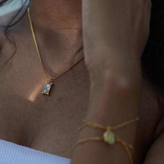 White Rheinstone Necklace