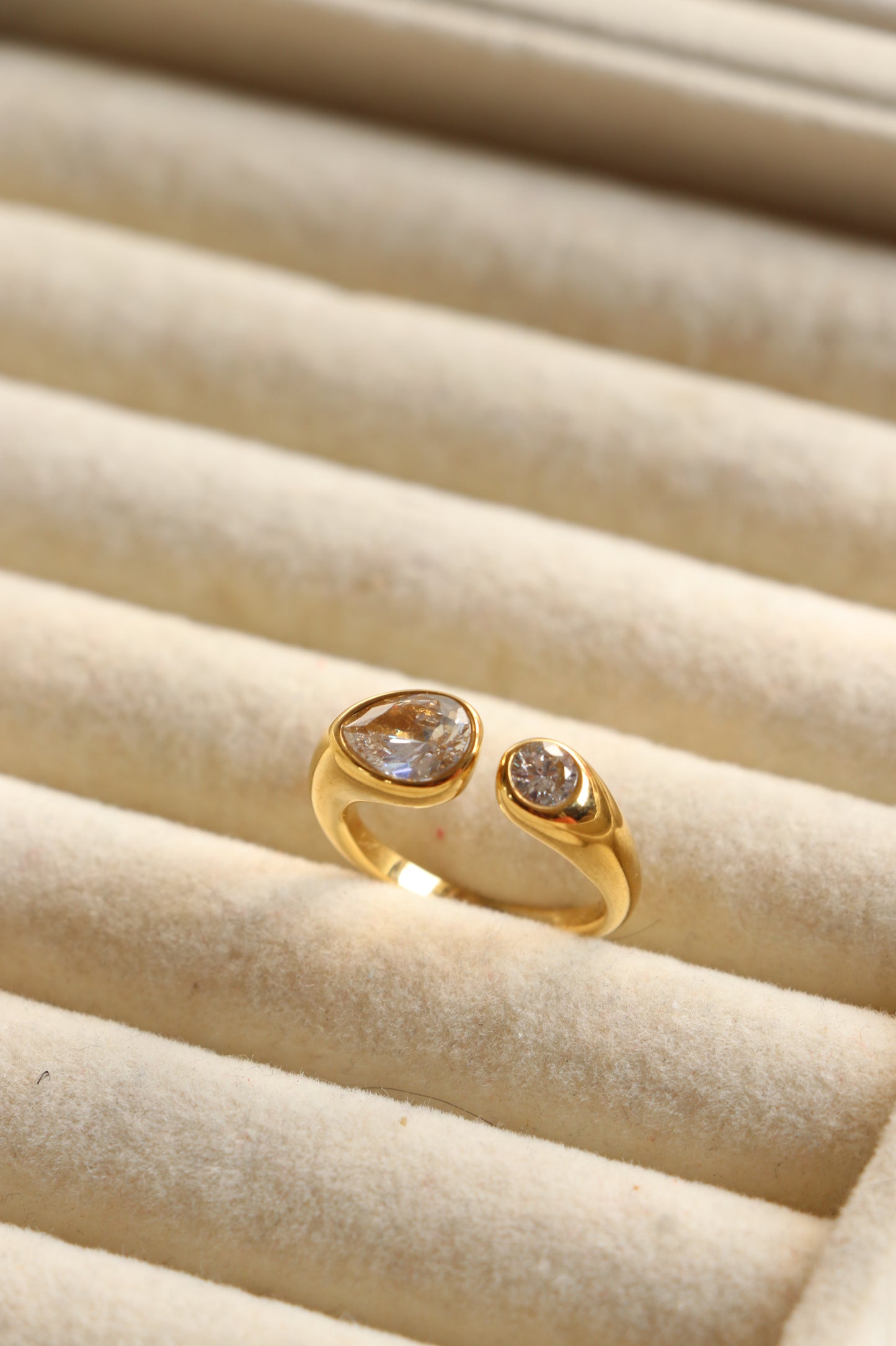 Rumi Zirconia Ring (Adjustable)