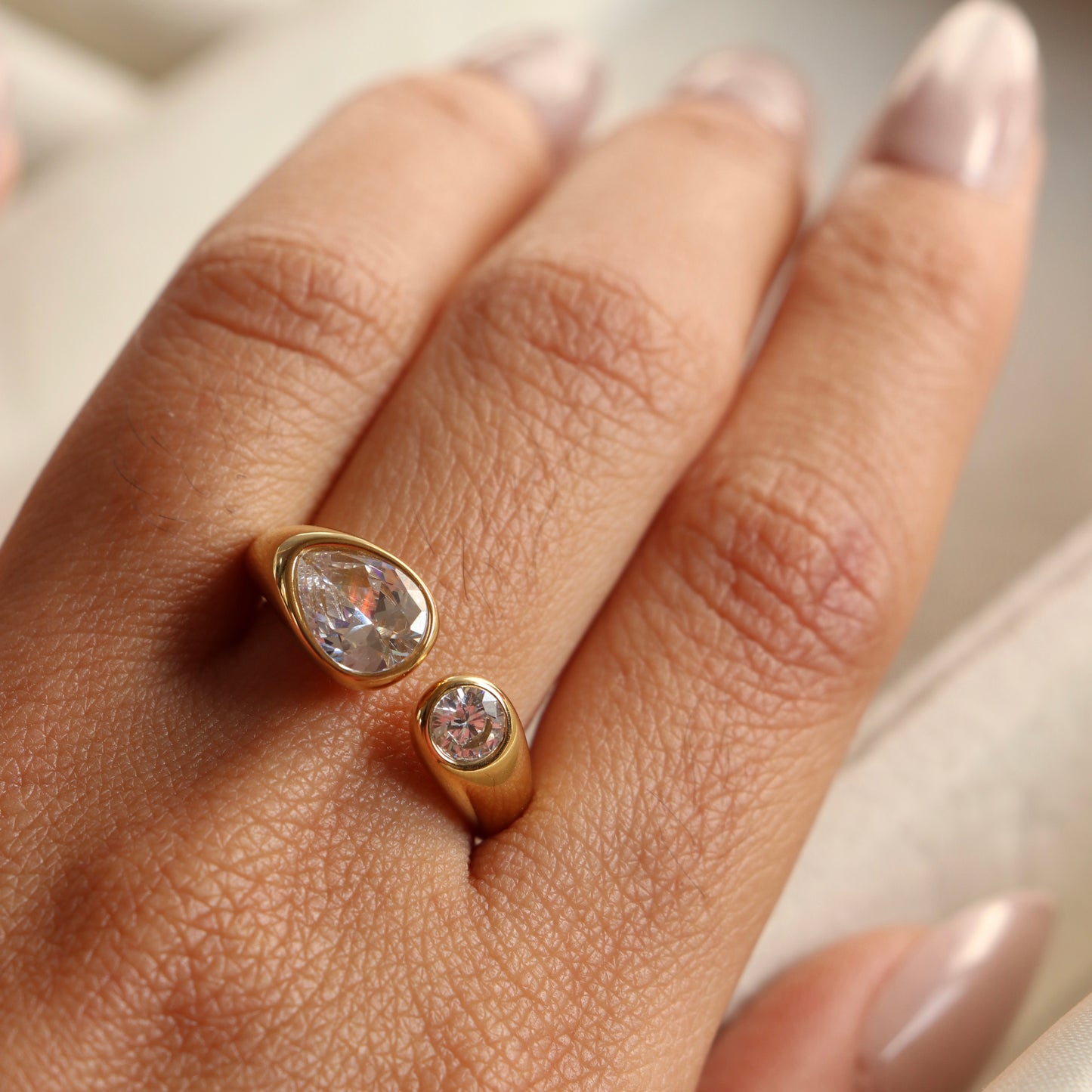 Rumi Zirconia Ring (Adjustable)