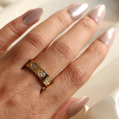 Zirconia Heart Band Ring