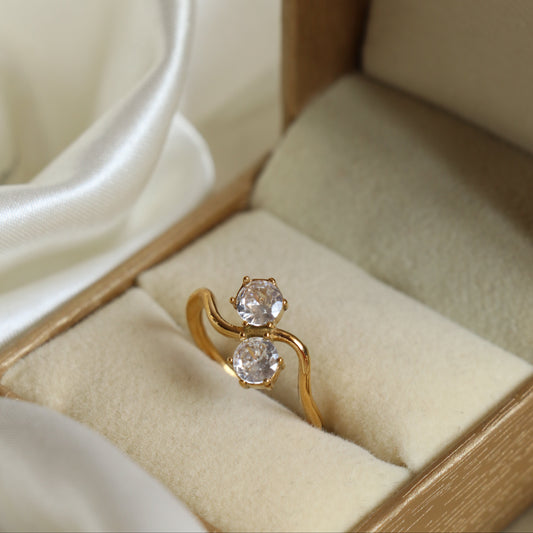 Vera Dual Diamond Ring