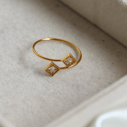 Sia Zirconia Ring (Adjustable)