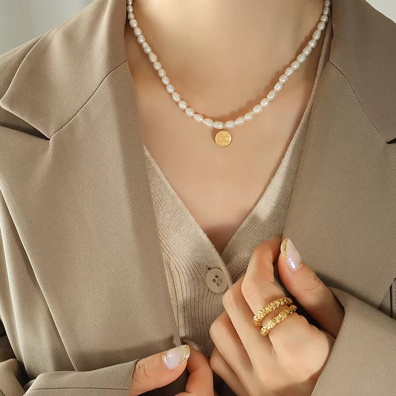 Lydia's Spell Natural Pearl Necklace