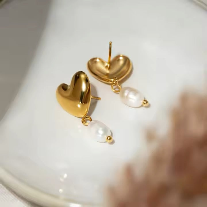 Kathrine Pearl Heart Earrings