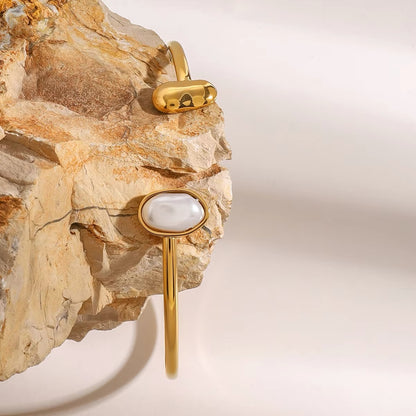 Venus Pearl Hand Cuff ( Adjustable)