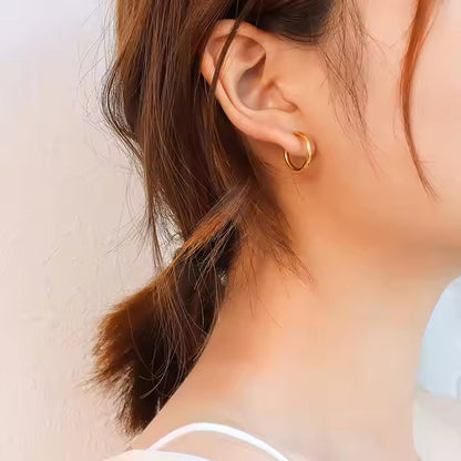 Sasha Mini Round Hoops