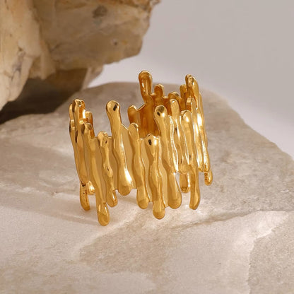 Medusa Stripped Ring (Adjustable)