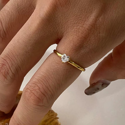 Amelia Triple Diamond Ring