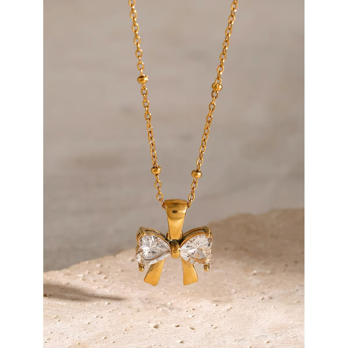 Knot & Glow Necklace