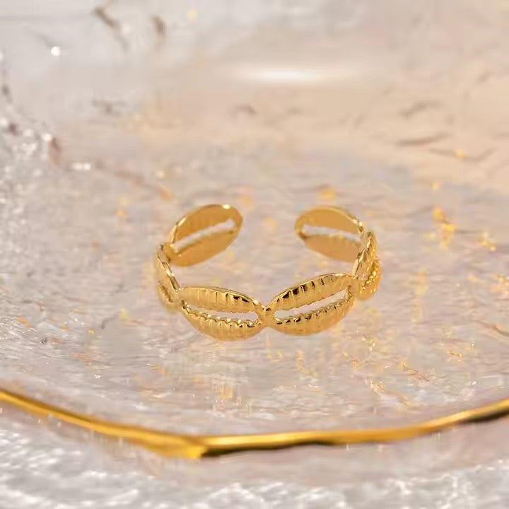 Shell Band Ring (Adjustable)