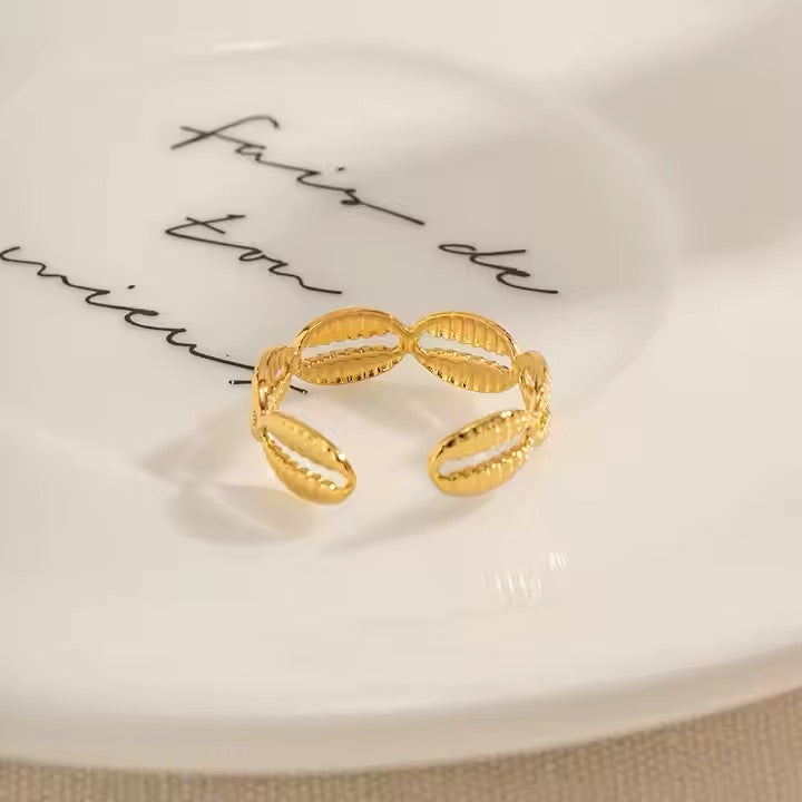 Shell Band Ring (Adjustable)