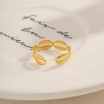 Shell Band Ring (Adjustable)