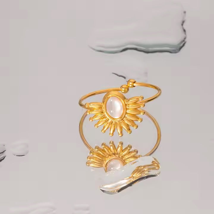 Sunburnt Aurora Stone Ring (Adjustable)