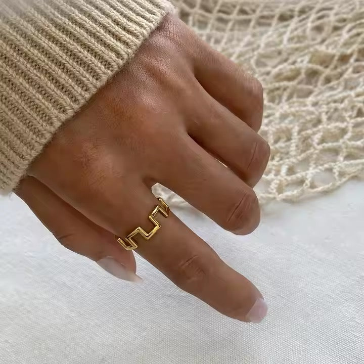 Zia Gridlock Ring ( Adjustable)