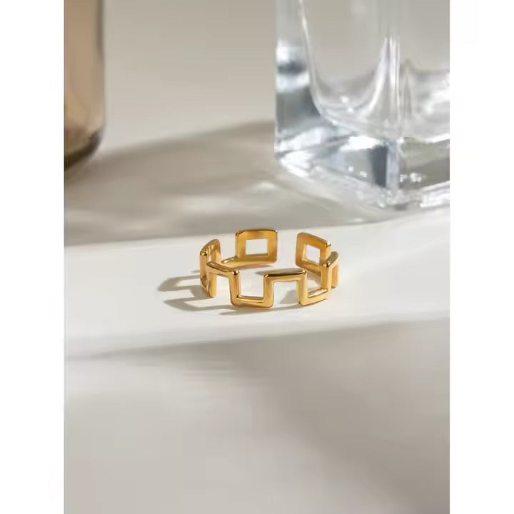 Zia Gridlock Ring ( Adjustable)