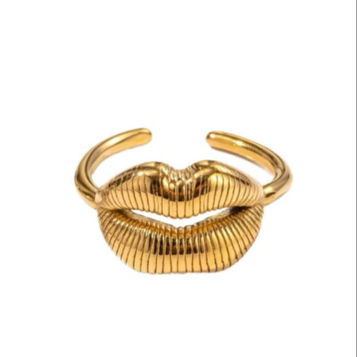 First Kiss Ring (Adjustable)