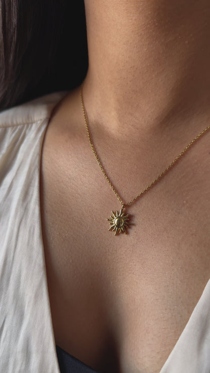 Golden Daylight Necklace