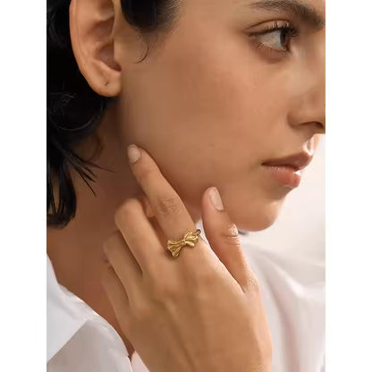 Clara Bow Ring
