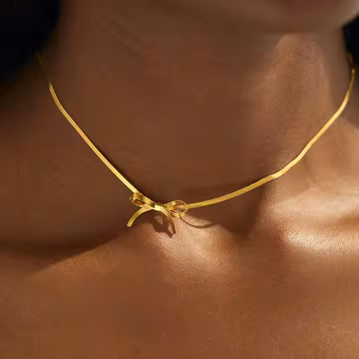 Clara Bow Necklace