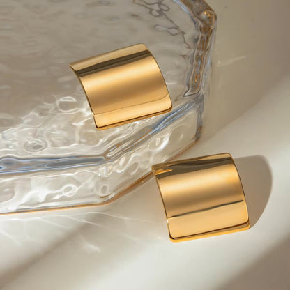 Sicily Studs (PE31)
