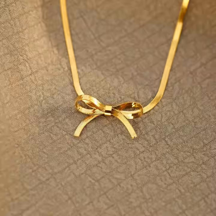 Clara Bow Necklace